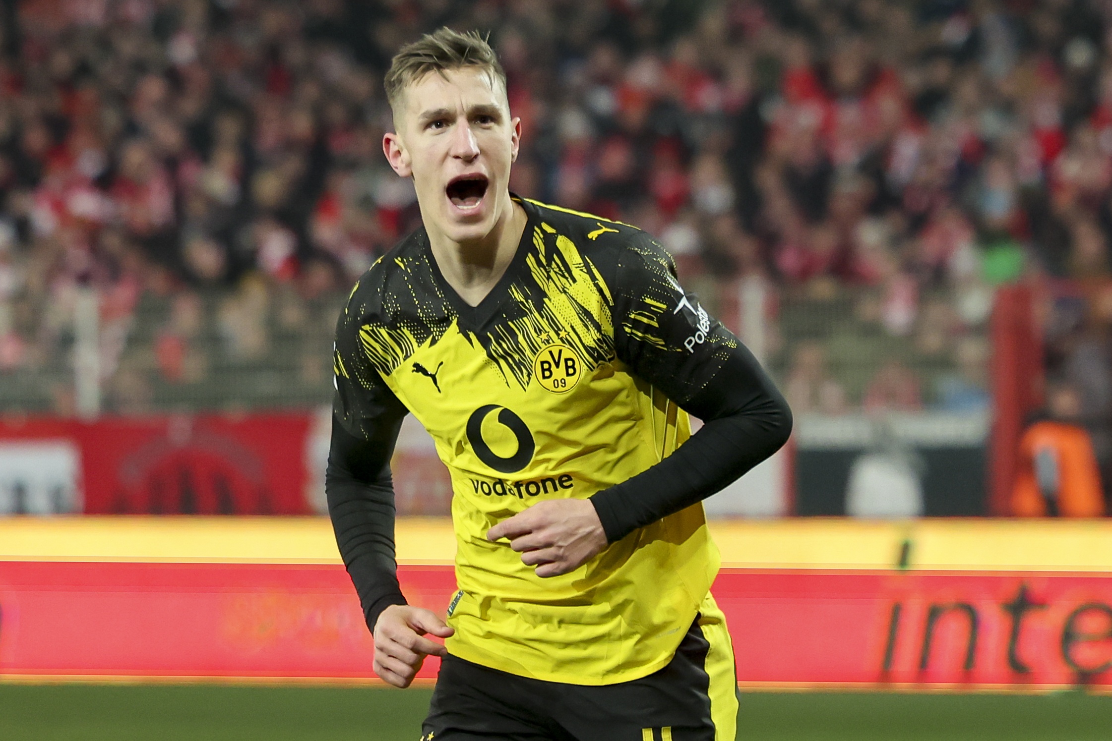 沈梦露发视频送新春祝福，希克秀中文：马年大吉，好运连连